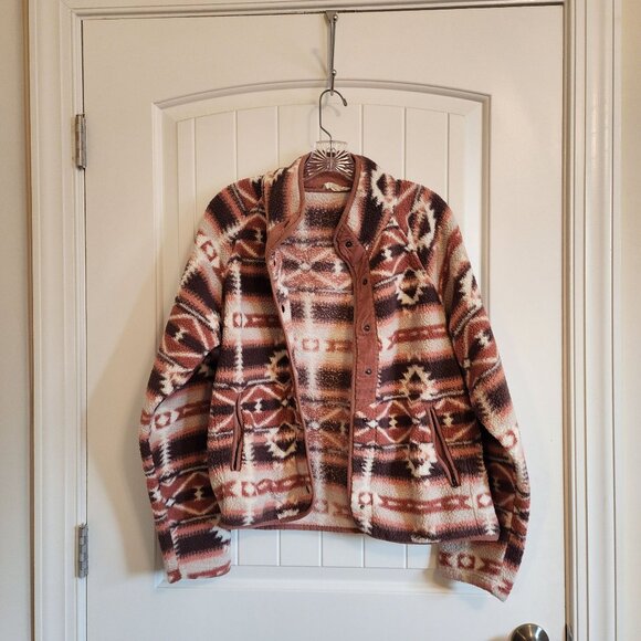 New In Womens Aztec Patterned Sherpa Jacket With Zip Pockets & Stand Collar M - Picture 10 of 11